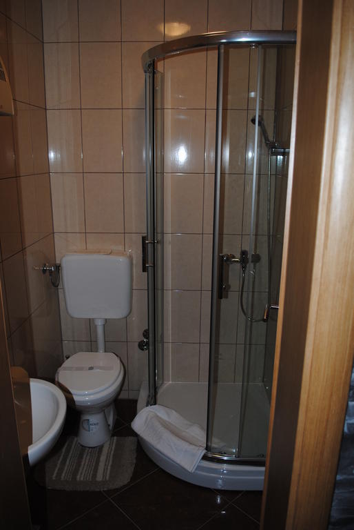 Hotel Gacka Otočac Eksteriør bilde