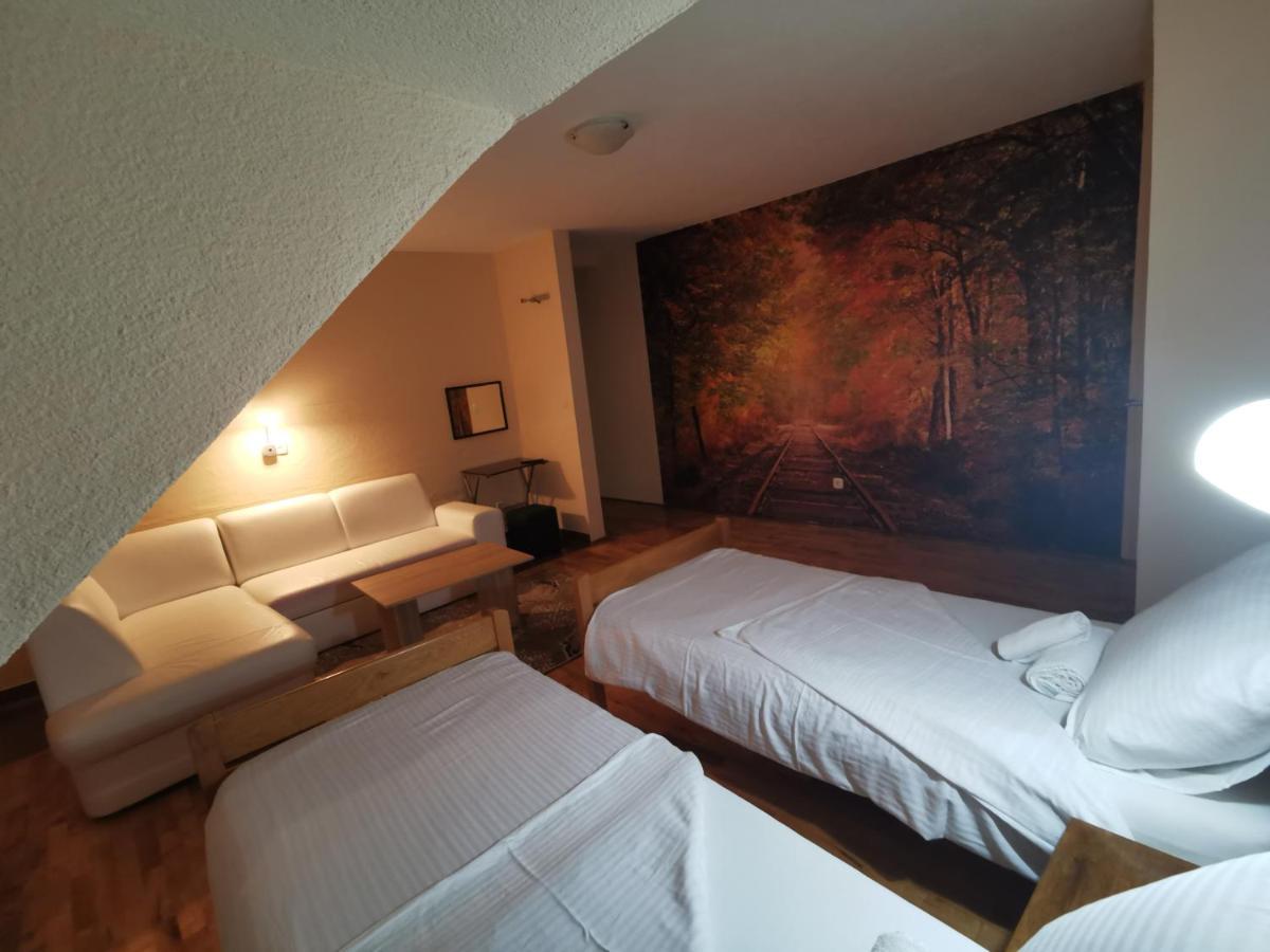 Hotel Gacka Otočac Eksteriør bilde